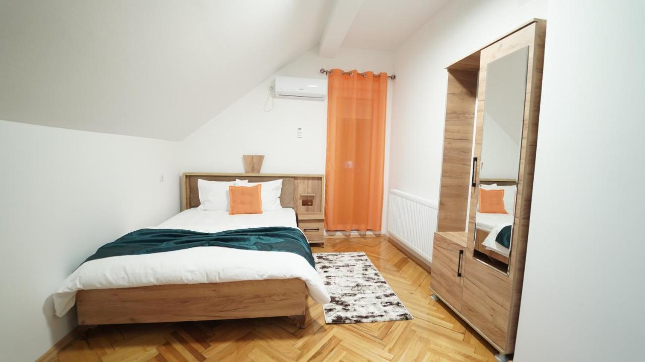 Madigan'S Hotel Kosovo Polje Dış mekan fotoğraf